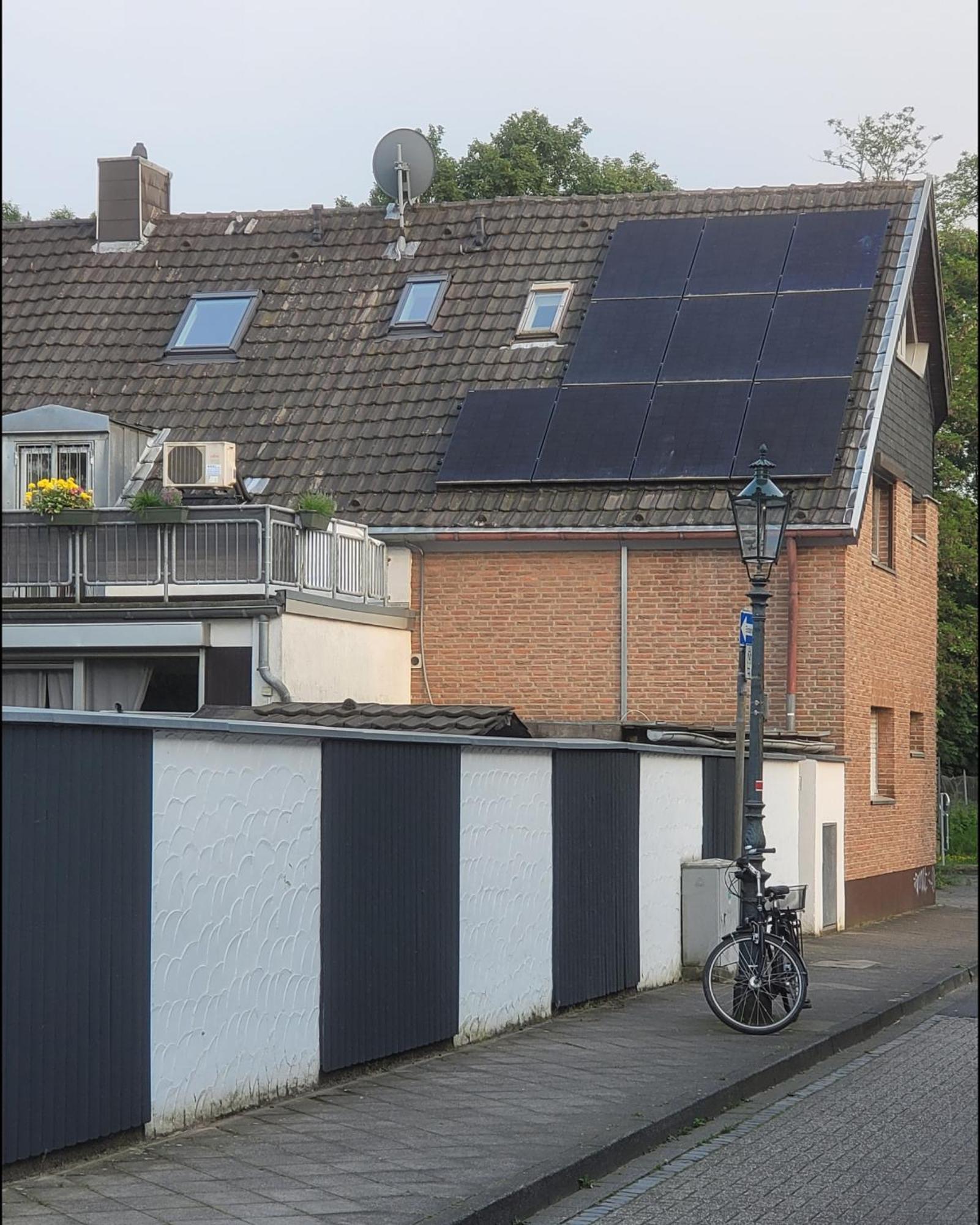 Messezimmer Am Thewissenweg Düsseldorf Kültér fotó